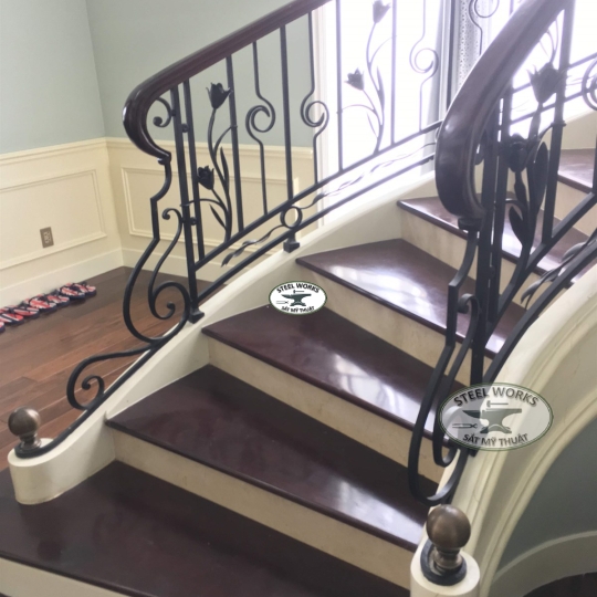 Cầu Thang Cong Rèn Thủ Công - Curved Wrought Iron Staircase Railing